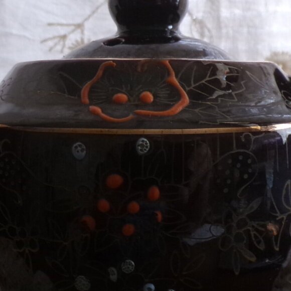 Vintage Japanese Red Ware Hand-painted  Teapot - Picture 3 of 13